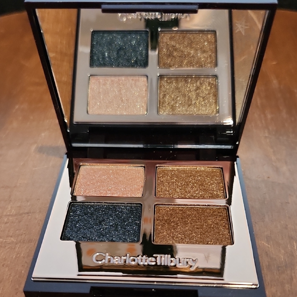 NEW Charlotte Tilbury Dazzling Diamonds Eyeshadow Quad Luxury Palette Of Pops